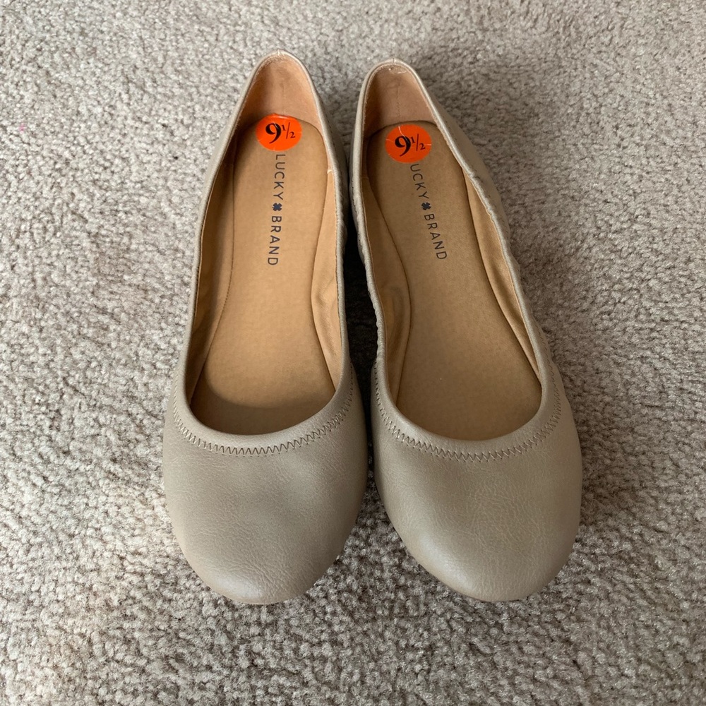 Lucky ballet flats
